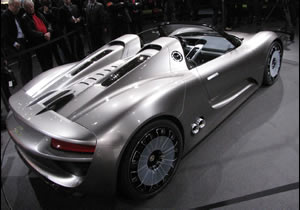 Porsche 918 Plug-In Hybrid High Performance Spyder